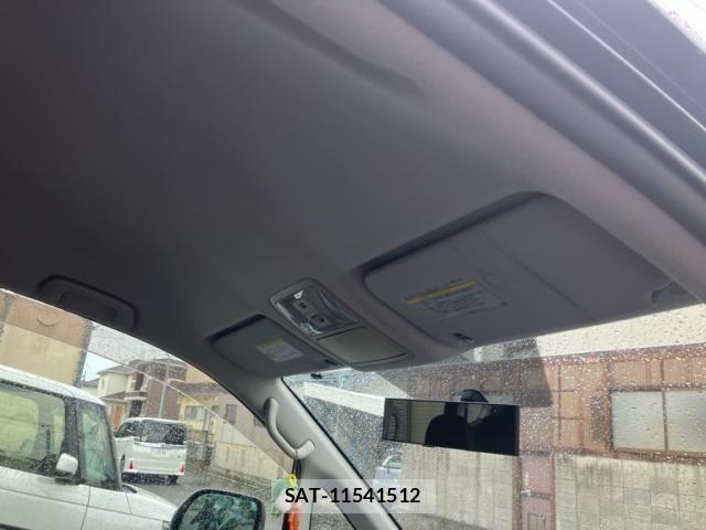 Toyota VOXY 2009-02 8662344-11