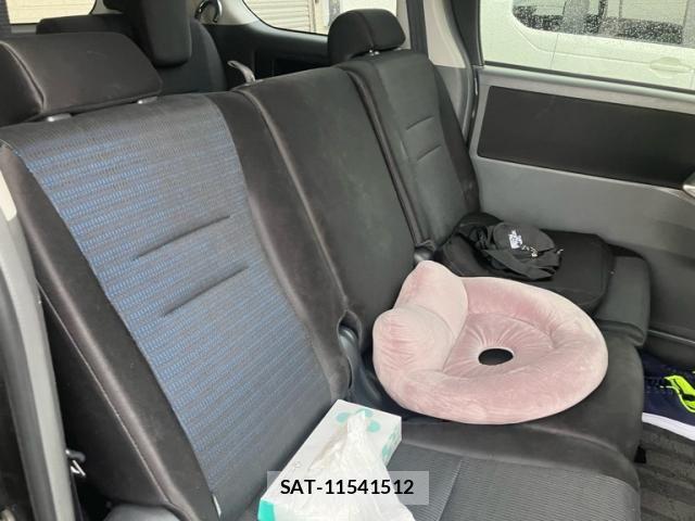 Toyota VOXY 2009-02 8662344-12