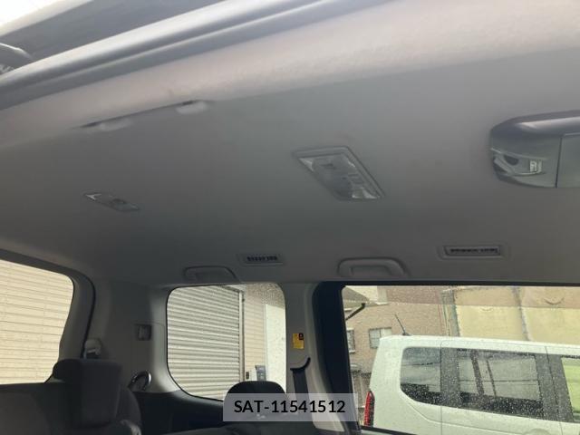 Toyota VOXY 2009-02 8662344-15
