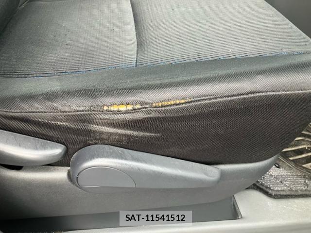 Toyota VOXY 2009-02 8662344-17