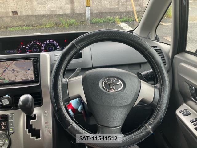 Toyota VOXY 2009-02 8662344-18