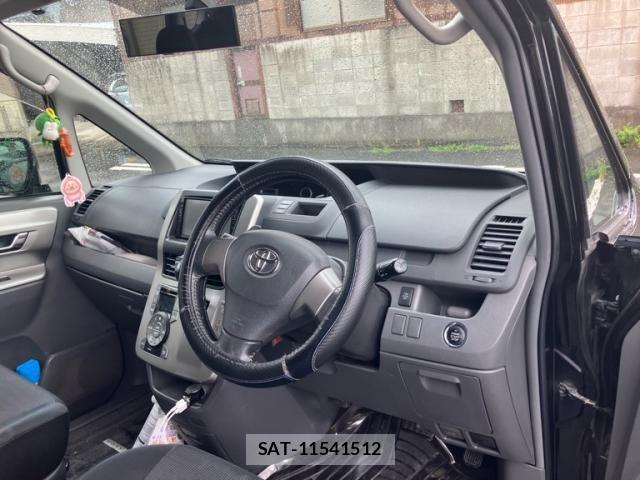 Toyota VOXY 2009-02 8662344-7