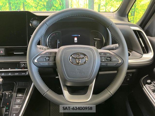 Toyota VOXY 2026-04 8662263-11