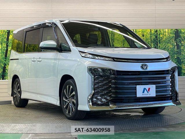 Toyota VOXY 2026-04 8662263-16