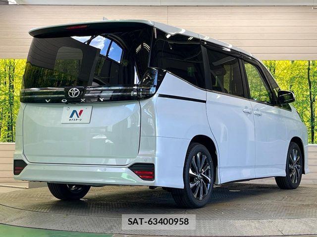 Toyota VOXY 2026-04 8662263-17
