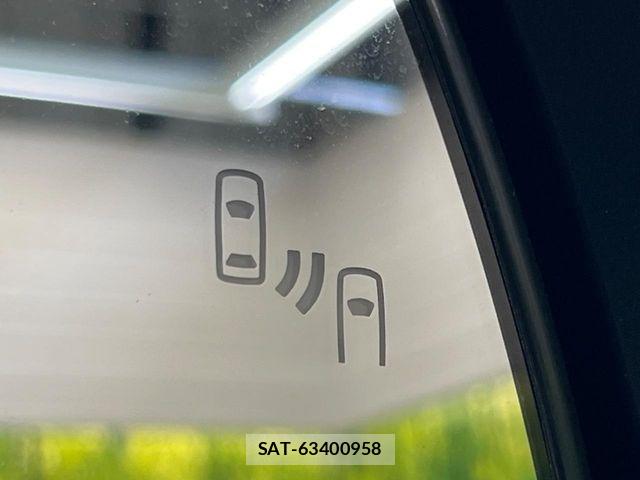 Toyota VOXY 2026-04 8662263-5