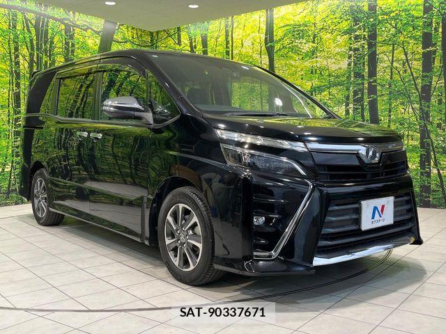 Toyota VOXY 2018-11 8667120-16