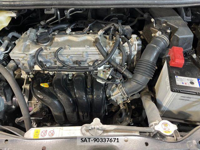 Toyota VOXY 2018-11 8667120-17