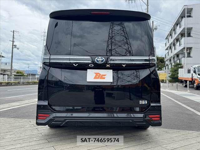 Toyota VOXY 2025-06 8662261-13