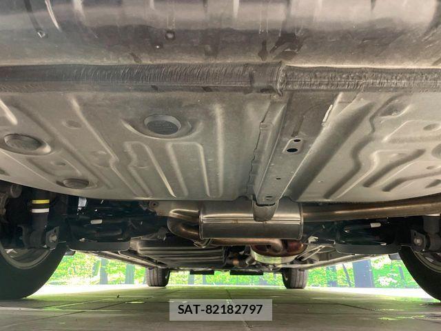 Toyota VOXY 2016-05 8662285-19