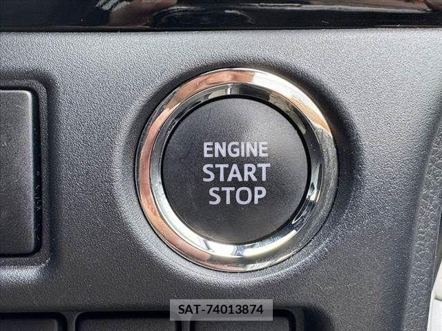 Toyota VOXY 2021-02 8667119-25