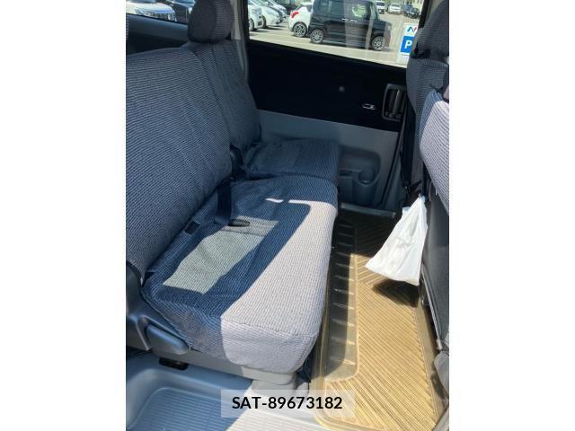 Toyota VOXY 2004-09 8662336-11