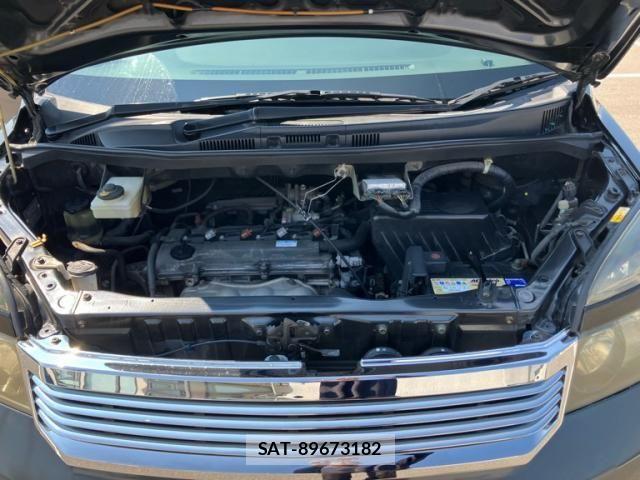 Toyota VOXY 2004-09 8662336-19