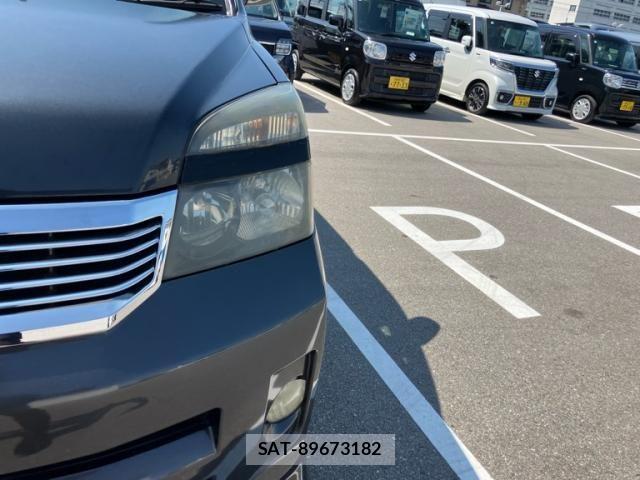 Toyota VOXY 2004-09 8662336-6
