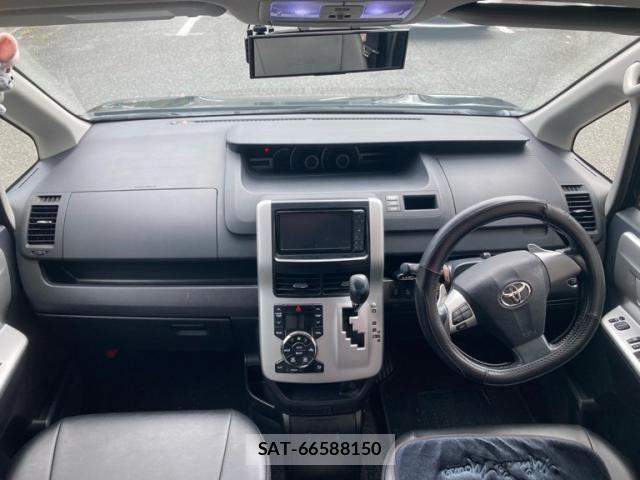 Toyota VOXY 2010-05 8667127-14