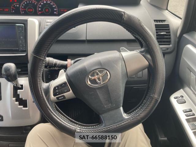 Toyota VOXY 2010-05 8667127-19