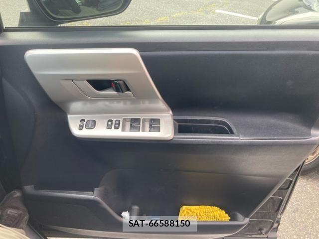 Toyota VOXY 2010-05 8667127-23