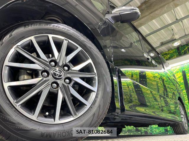 Toyota VOXY 2016-09 8662282-11