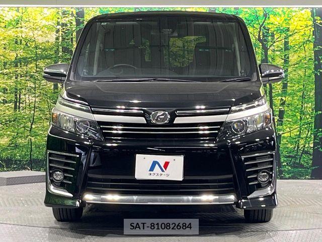 Toyota VOXY 2016-09 8662282-12