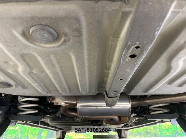 Toyota VOXY 2016-09 8662282-17