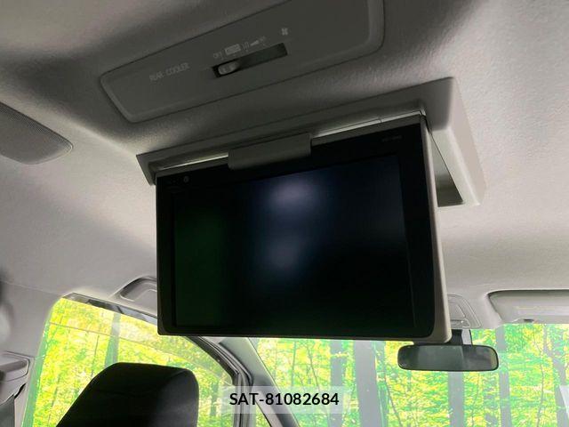 Toyota VOXY 2016-09 8662282-1