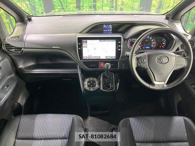 Toyota VOXY 2016-09 8662282-4