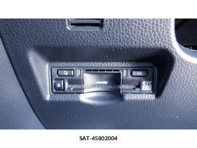 Toyota VOXY 2023-09 8662268-19