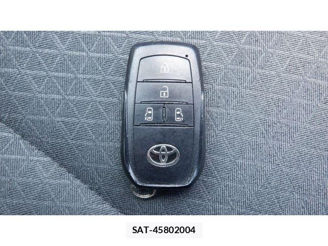 Toyota VOXY 2023-09 8662268-21