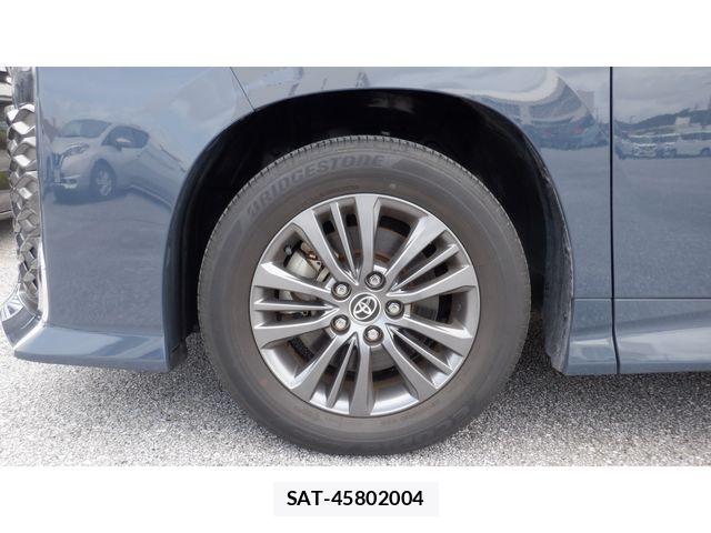 Toyota VOXY 2023-09 8662268-24