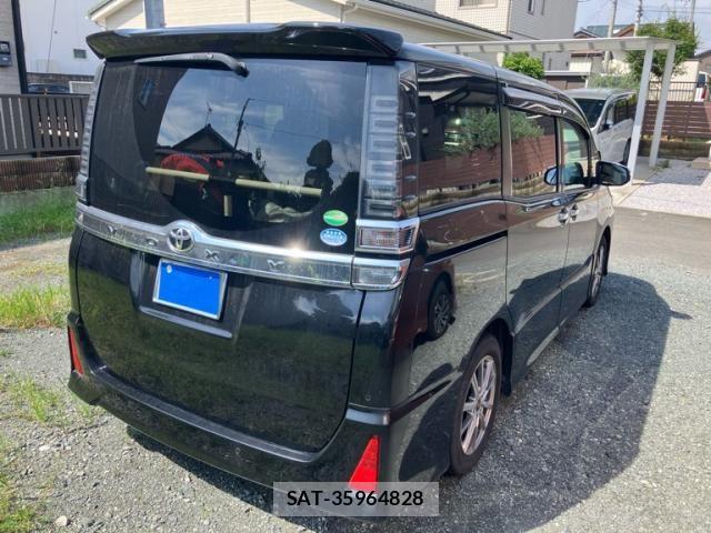 Toyota VOXY 2019-10 8662291-6