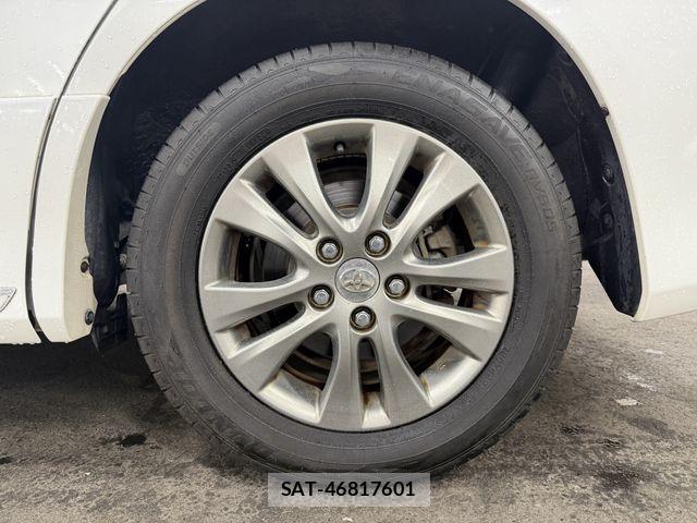 Toyota VOXY 2012-03 8667123-28