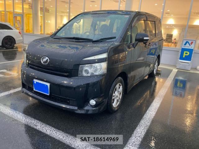 Toyota VOXY 2010-02 8662316-3