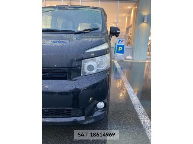Toyota VOXY 2010-02 8662316-4
