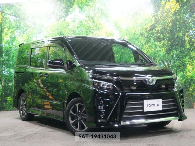 Toyota VOXY 2017-10 8662287-0
