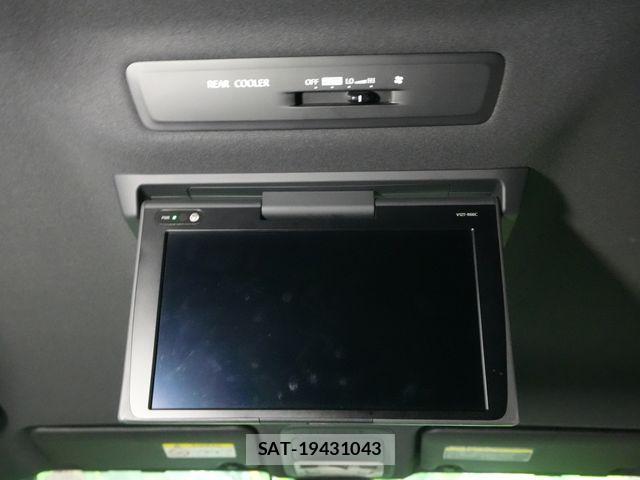 Toyota VOXY 2017-10 8662287-9
