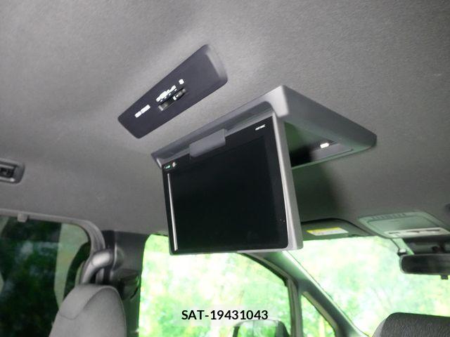Toyota VOXY 2017-10 8662287-10