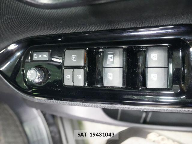 Toyota VOXY 2017-10 8662287-17