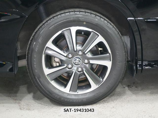 Toyota VOXY 2017-10 8662287-29