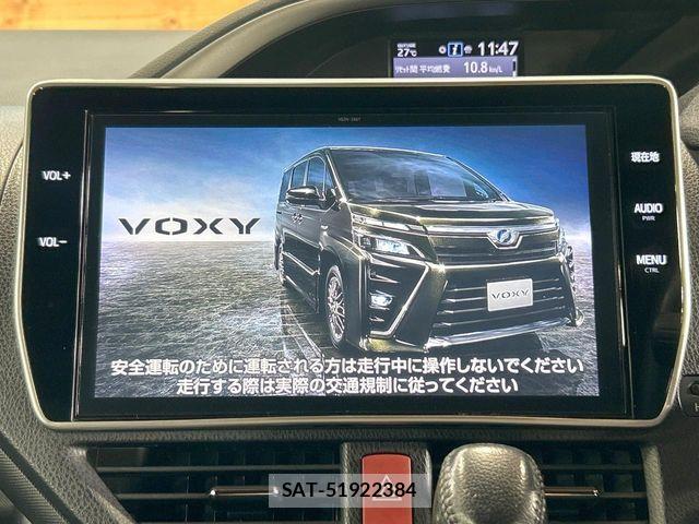 Toyota VOXY 2018-08 8662288-3