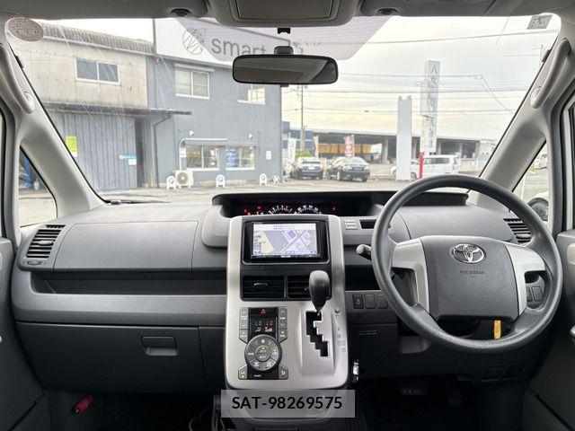 Toyota VOXY 2008-07 8662306-9
