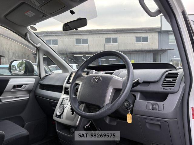 Toyota VOXY 2008-07 8662306-10