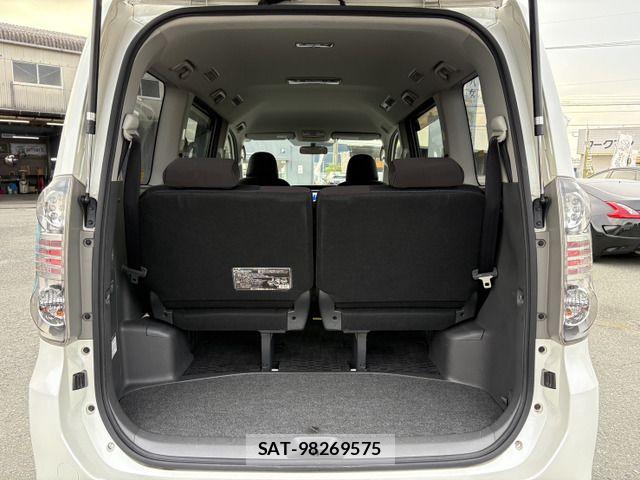 Toyota VOXY 2008-07 8662306-17