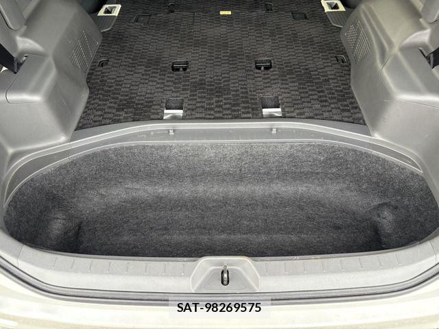 Toyota VOXY 2008-07 8662306-18