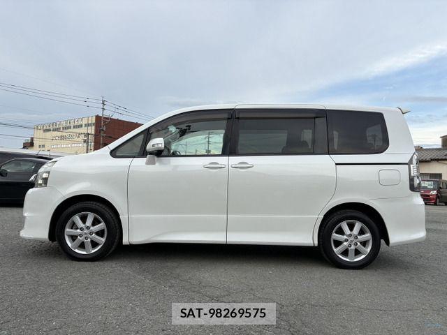 Toyota VOXY 2008-07 8662306-4