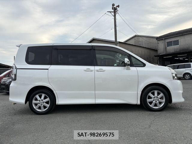 Toyota VOXY 2008-07 8662306-5