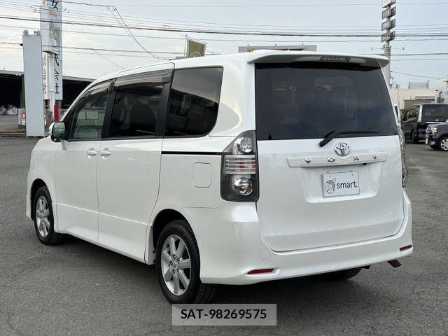 Toyota VOXY 2008-07 8662306-6