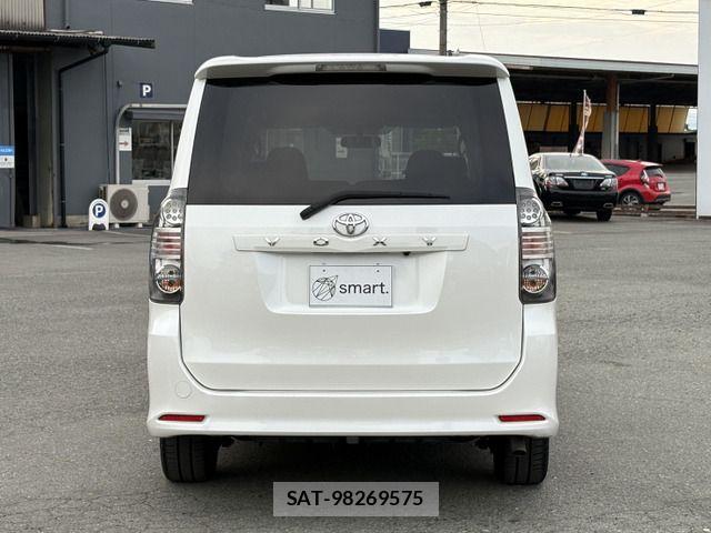 Toyota VOXY 2008-07 8662306-7
