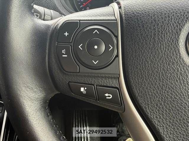Toyota VOXY 2017-08 8662289-25