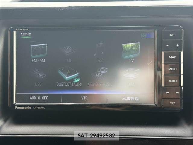 Toyota VOXY 2017-08 8662289-6