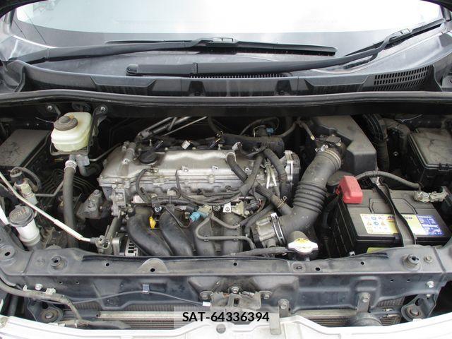 Toyota VOXY 2012-09 8667126-15
